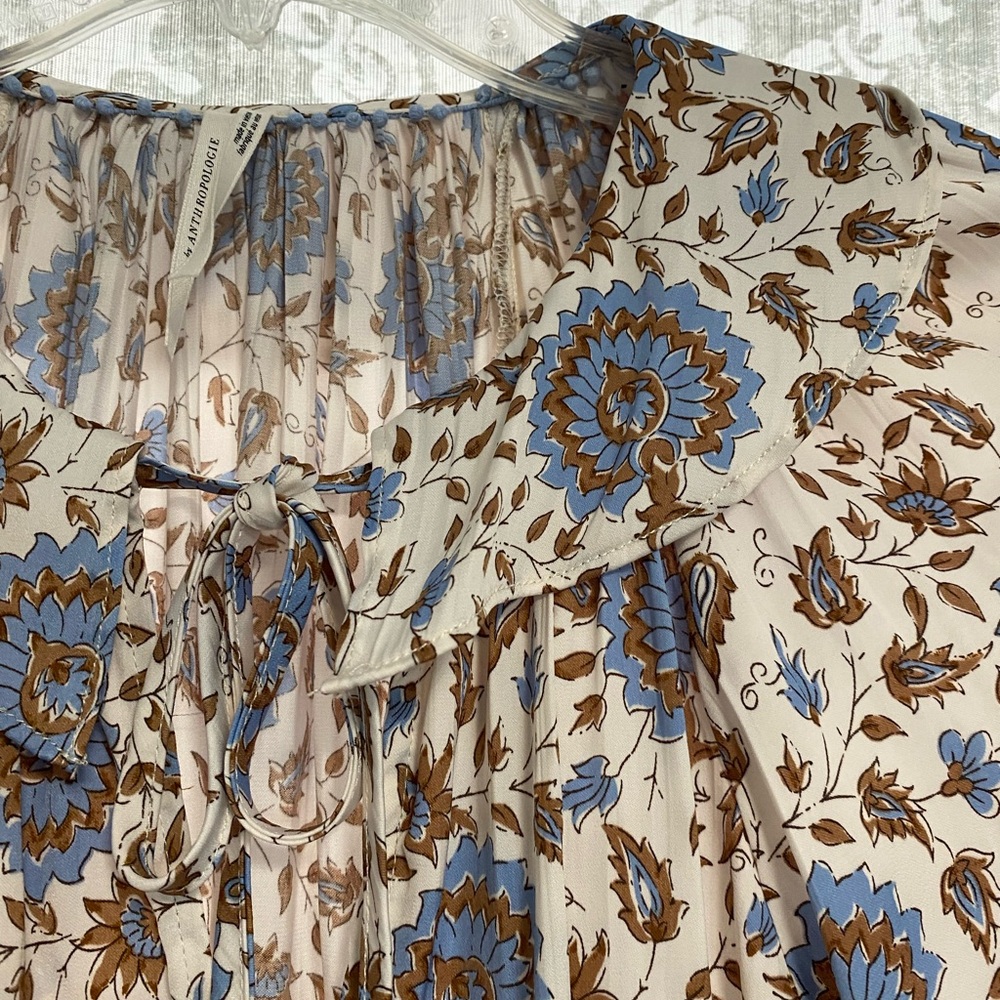 Silky Floral Print Peasant Blouse in Cream and Blue Sz XS fits S (oversized) - Picture 5 of 12